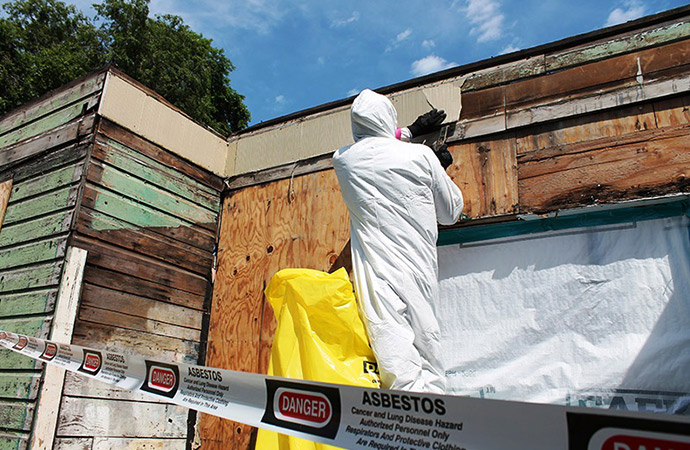 How Asbestos Insulation is Safely Removed